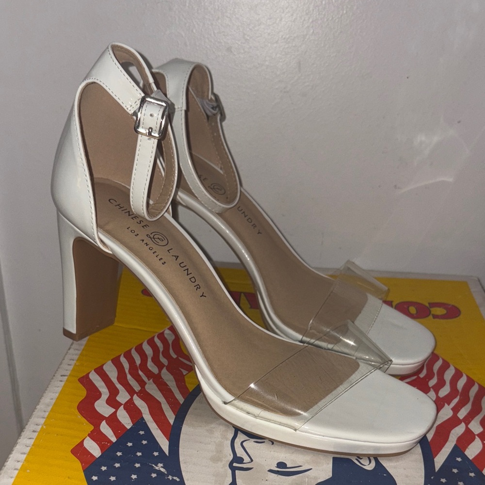 Chinese Laundry White and Tan Heels size 8.5